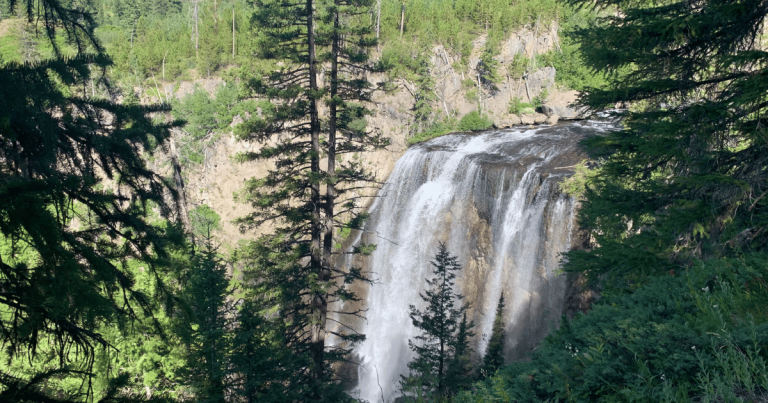 A Guide to Dunanda Falls: Everything You Need to Know