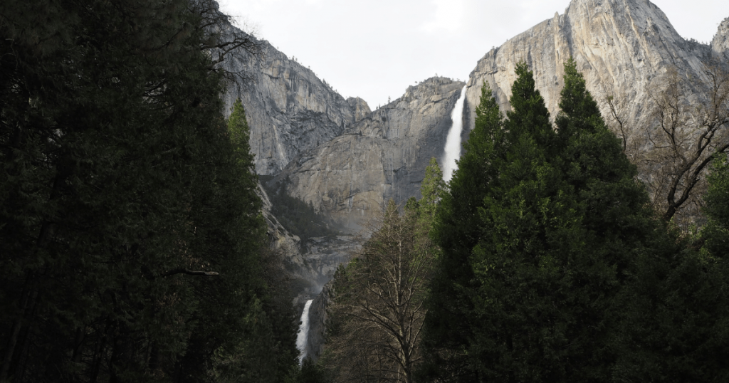 waterfalls in sequoia national park