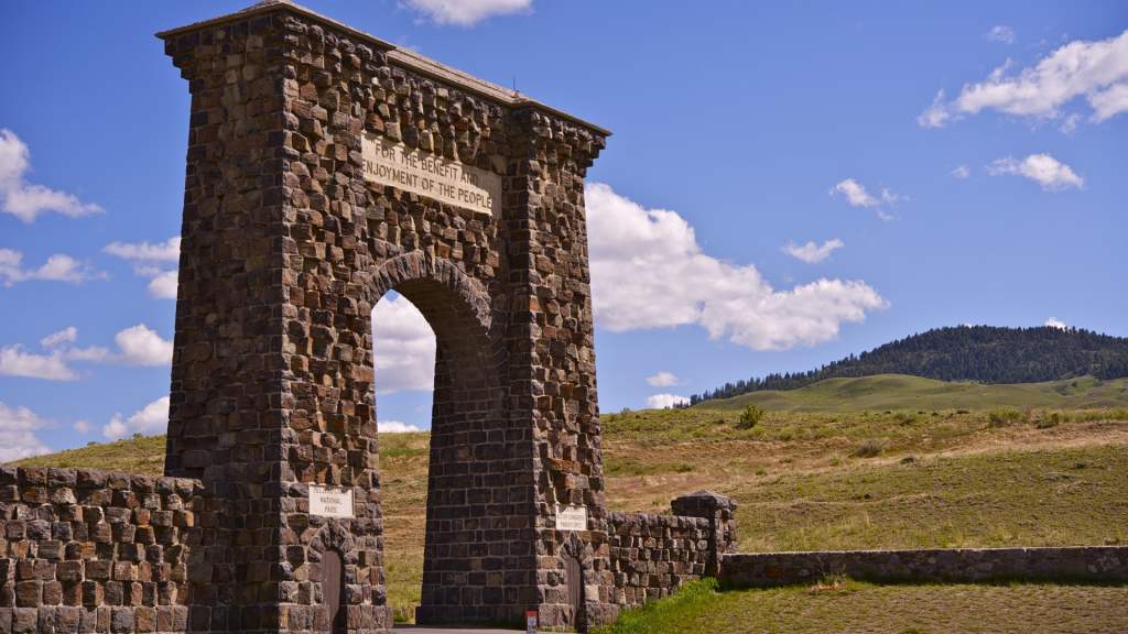 tower roosevelt in yellowstone